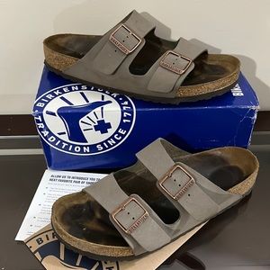 Mens Arizona Birkenstocks sz 10 (43)